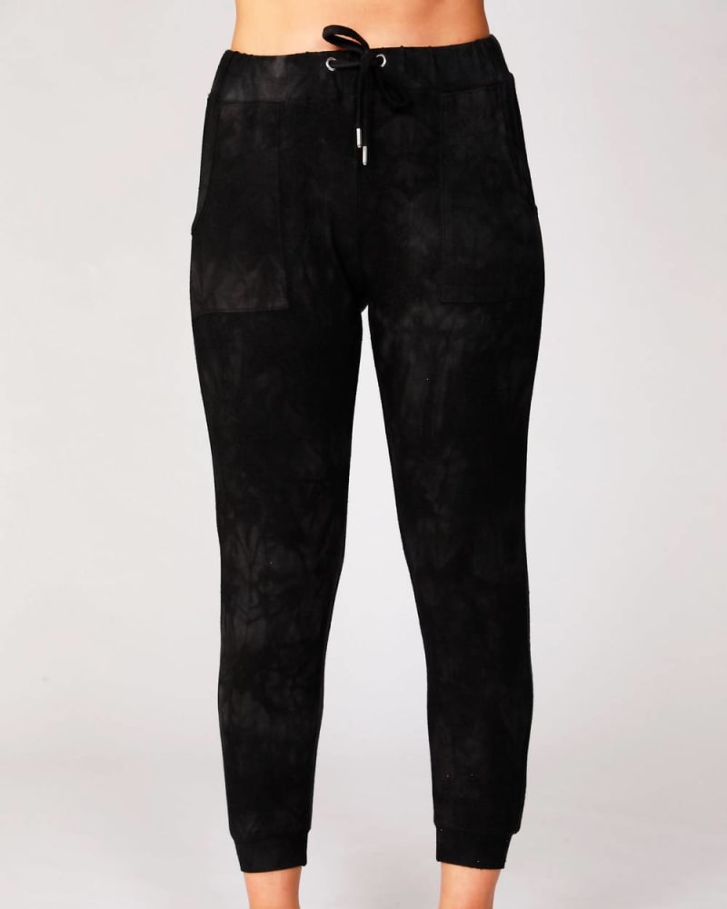 Front of a model wearing a size LG Tie Dye Jogger In Oil in Oil by french kyss. | dia_product_style_image_id:356022